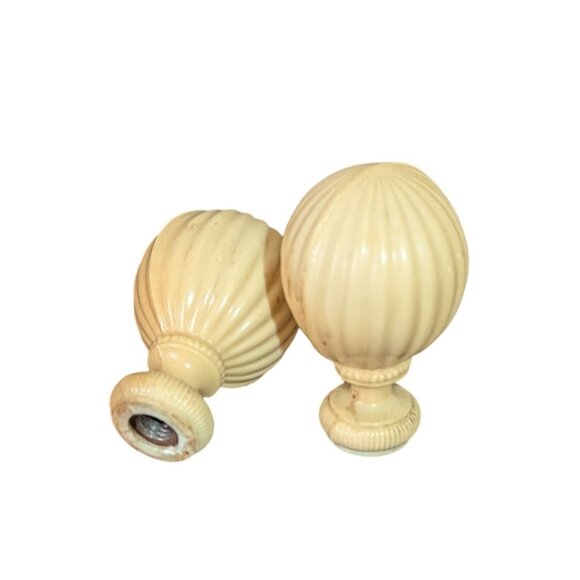 Vintage 1950s Ribbed Celluloid  Plastic Lamp Finials Set Of 2 Beige 2" - Picture 5 of 7